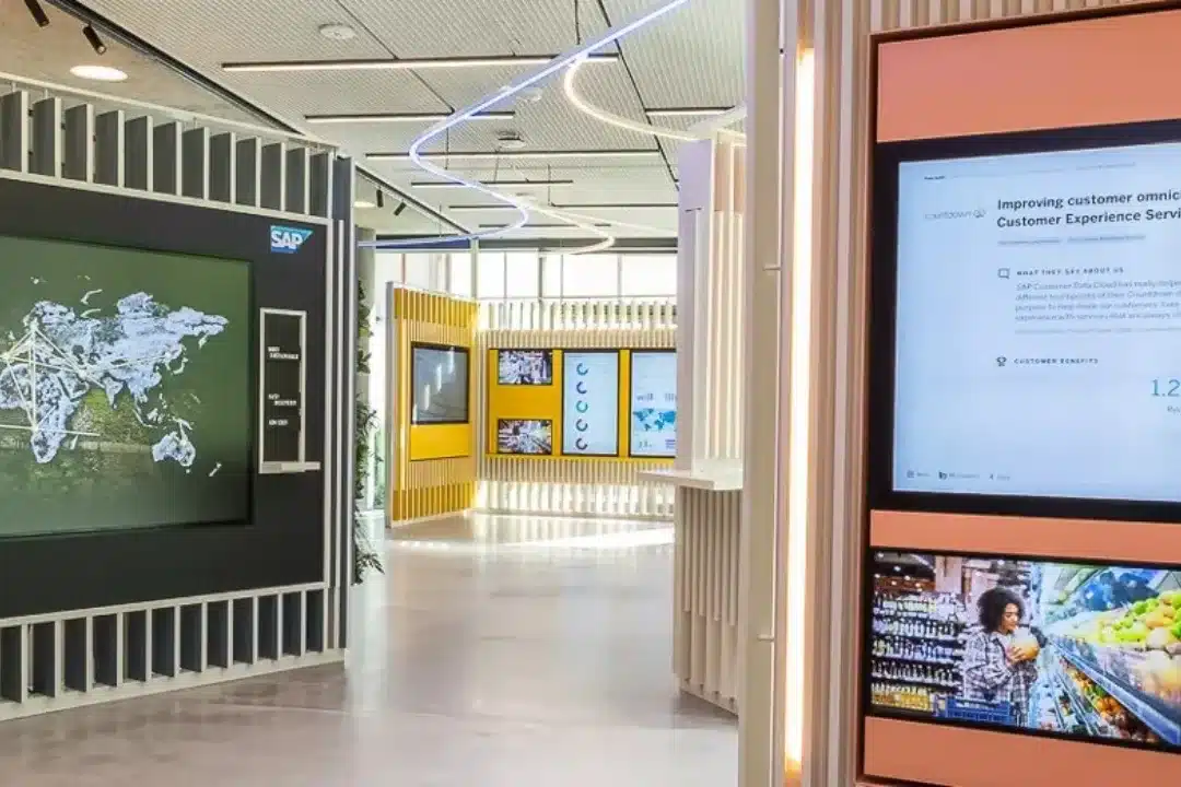 Experience center Architecture