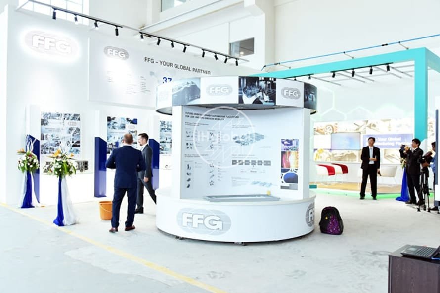 Customer experience center